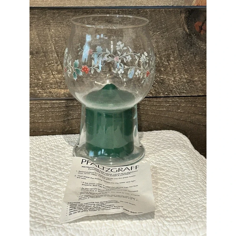 Pfaltzgraff Winterberry Hurricane Lamp Floating Candle Christmas -‎